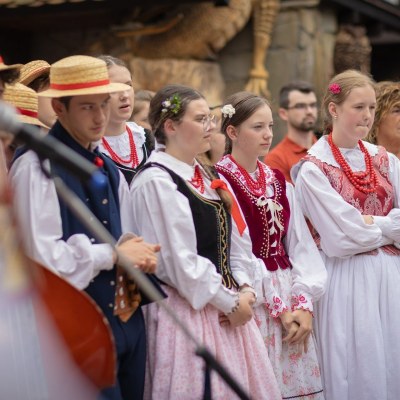 Zamek Stara Baśń w Grybowie