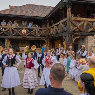 Zamek Stara Baśń w Grybowie