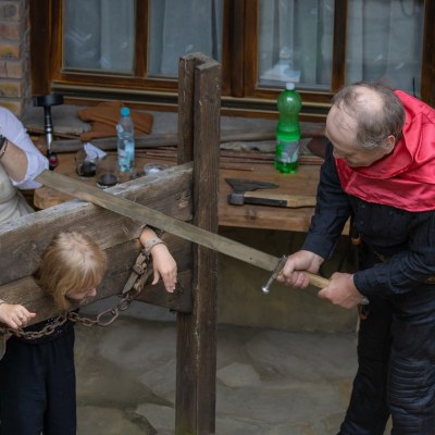 Zamek Stara Baśń w Grybowie