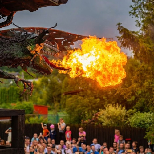 Zamek Stara Baśń - przebudzenie Smoka Grynbossa