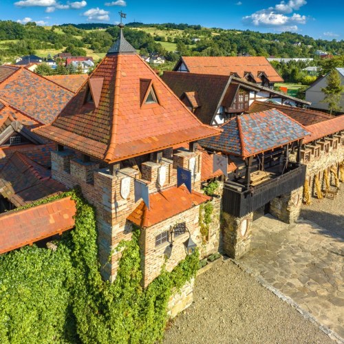 Zamek Stara Baśń w Grybowie